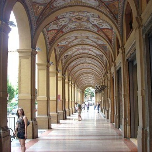 Bologna, oraşul veşnic tânăr