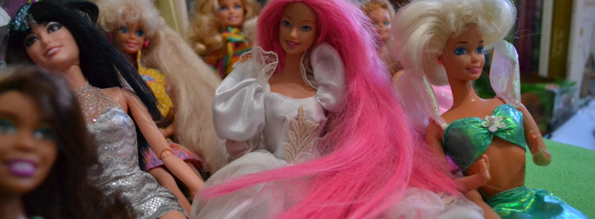 Mamă pentru 200 de Barbie