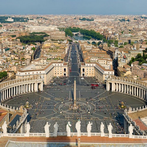 Trebuie să ajungi măcar o dată în viață acasă la Papa, la Vatican